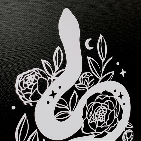 Handmade Gothic Snake & Roses Canvas - Picture 5 of 8